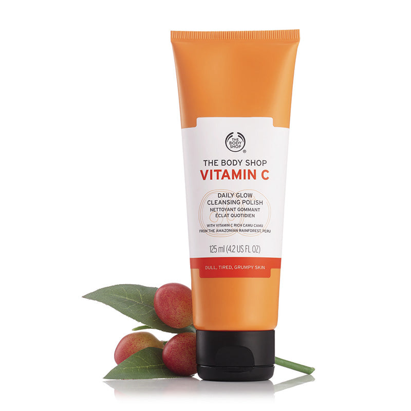The Body Shop Vitamin C Daily Glow Cleansing Polish (125 ml) The Body Shop